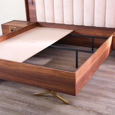 Dolores 180X200 King Bed-Walnut / Beige