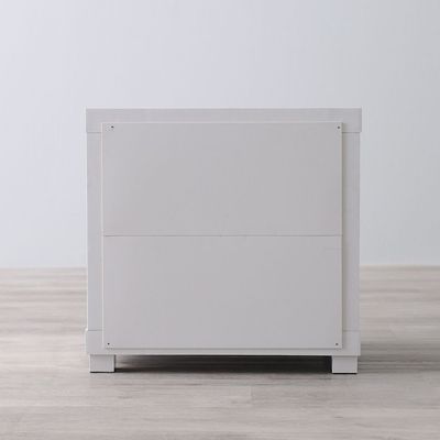 Kalmal End Table - Pearl White