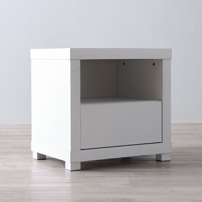 Kalmal End Table - Pearl White