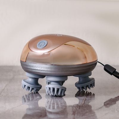 Clingy Scalp Massager