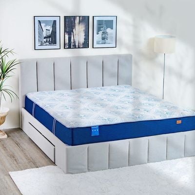 Gel Memory Foam with Pocket Spring Medium Soft Queen Mattress - 150x200x25 cm - With 10-Year Warranty