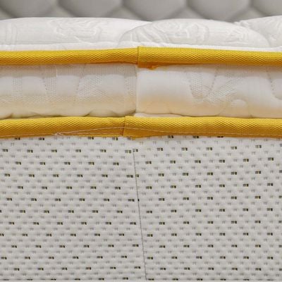 Latex Pillow Top Pocket Spring Queen Mattress - 150x200x30 cm - With 15-Year Warranty