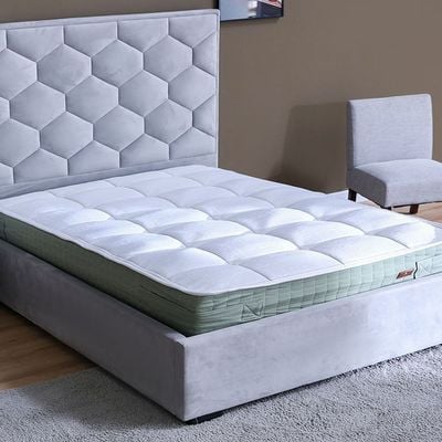 Charcoal foam with Pocket Spring Queen Mattress - 150x200x25 cm - With 5-Year Warranty