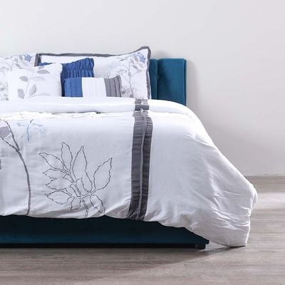 Arianna-Anissa King S/7 Emb Comforter Set White