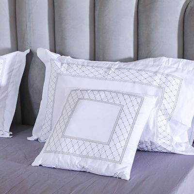 Bloom Regal Embroidered 5-Piece King Comforter Set 240X260 Cm - Off White