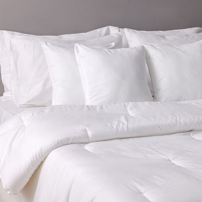 Delight Check Jacquard 10- Piece King Comforter BIAB Set 230x260 Cm White