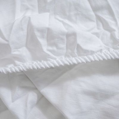 Delight Stripe Jacquard 10- Piece Super King Comforter BIAB Set 260x260 Cm White