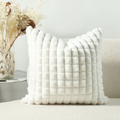 Pearl Fur Cushion White 45X45CM WL4163-2-W