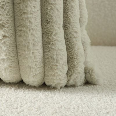 Pearl Fur Cushion White 45X45CM WL2852-2-WGY