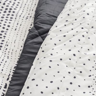 Plush-Single Bed Comforter Set Of 3 Tic Tac Charcoal 1 X Sb Comforter - 150X230 Cm; 1 X Fitted Sheet - 120X200+30 Cm; 1 X Pillow Case - 50X75 Cm 