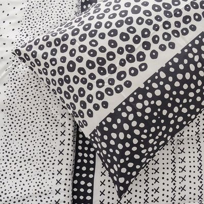 Plush-Single Bed Comforter Set Of 3 Tic Tac Charcoal 1 X Sb Comforter - 150X230 Cm; 1 X Fitted Sheet - 120X200+30 Cm; 1 X Pillow Case - 50X75 Cm 