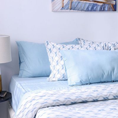 Bliss 6- Piece Queen Comforter Set 200X240 Cm Lt. Blue (COMF DES - 2)