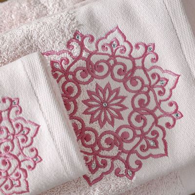 طقم مناشف إليغانزا شارون 3 قطع مقاس 30×50 سم، 50×90 سم، 70×140 سم، وردي