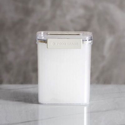 Kitchen Essentials Food Container - 1800 ml - White 10.6x12.9x21.6 cm