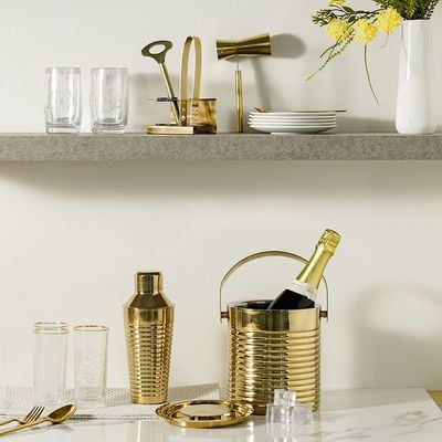 Danube Bar Collection Cocktail Shaker Gold OD 9.5 X HT 25 CM,700ML
