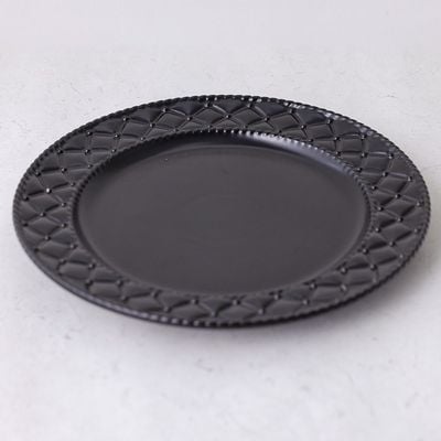 Pristine Embossed Round Serving Plate - Matte Black - 31x31x3 CM