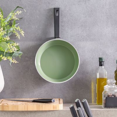 Lines Fry Pan Black 24CM Titanium Teflon