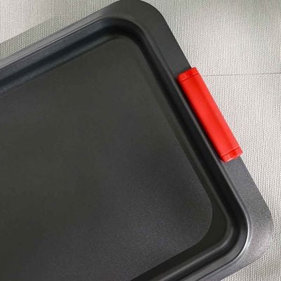 Bake Me Happy Cookie Sheet With Silicone Handle Carbon Steel 0.8Mm 45X30X2.5Cm