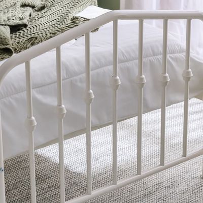 Bella Apex 120x200 Metal Twin Bed-White
