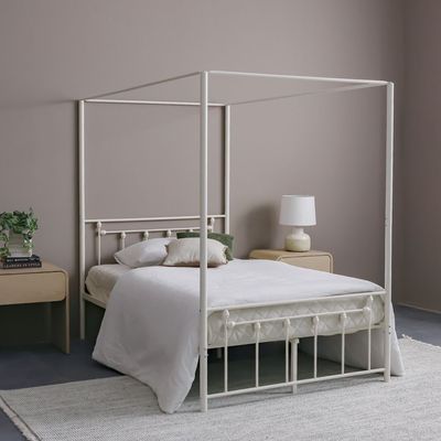 Bella Arrow 120x200 Metal Poster Bed-White