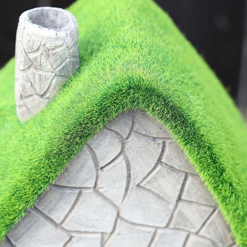 Small House Decor with Solar & Timer – Polyresin