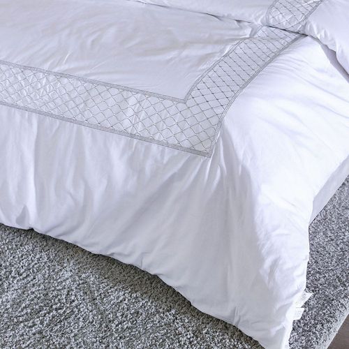 Bloom Regal Embroidered 5-Piece King Comforter Set 240X260 Cm - Off White