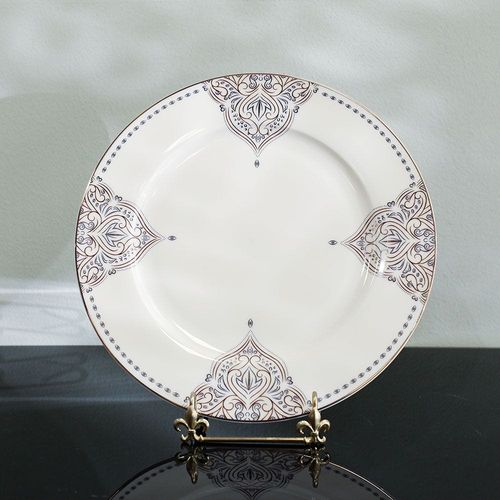 Oasis 32-Pc New Bone China Dinner Set -Serves 6