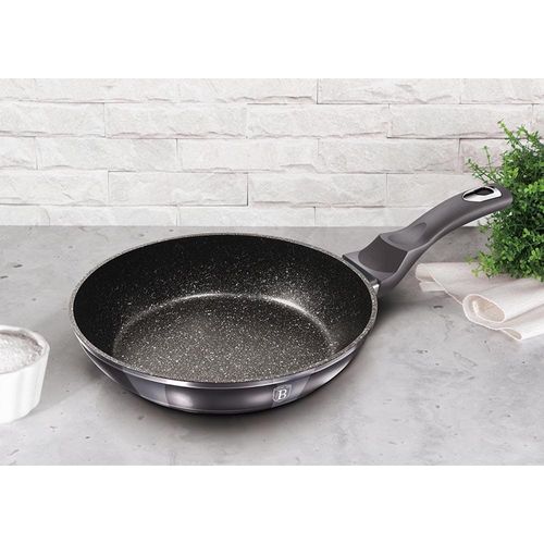 BerlingerHaus Frypan Metallic Line Carbon Pro Edition Dark Grey 20CM 1L -Free Protector