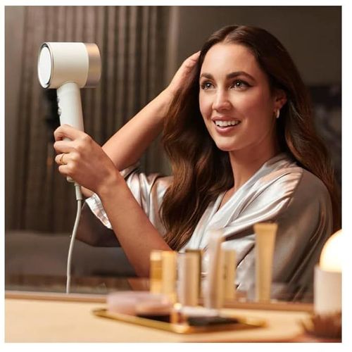 Zuvi Halo's LightCare Technology - Hair Dryer