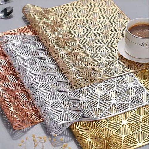 4-Piece Fancy Table Mats Multicolour