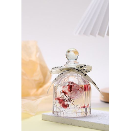 عصا ناشرة لرائحة زيت الورد وزجاجة زجاجية لعطر الغرفة وديكور المنزل