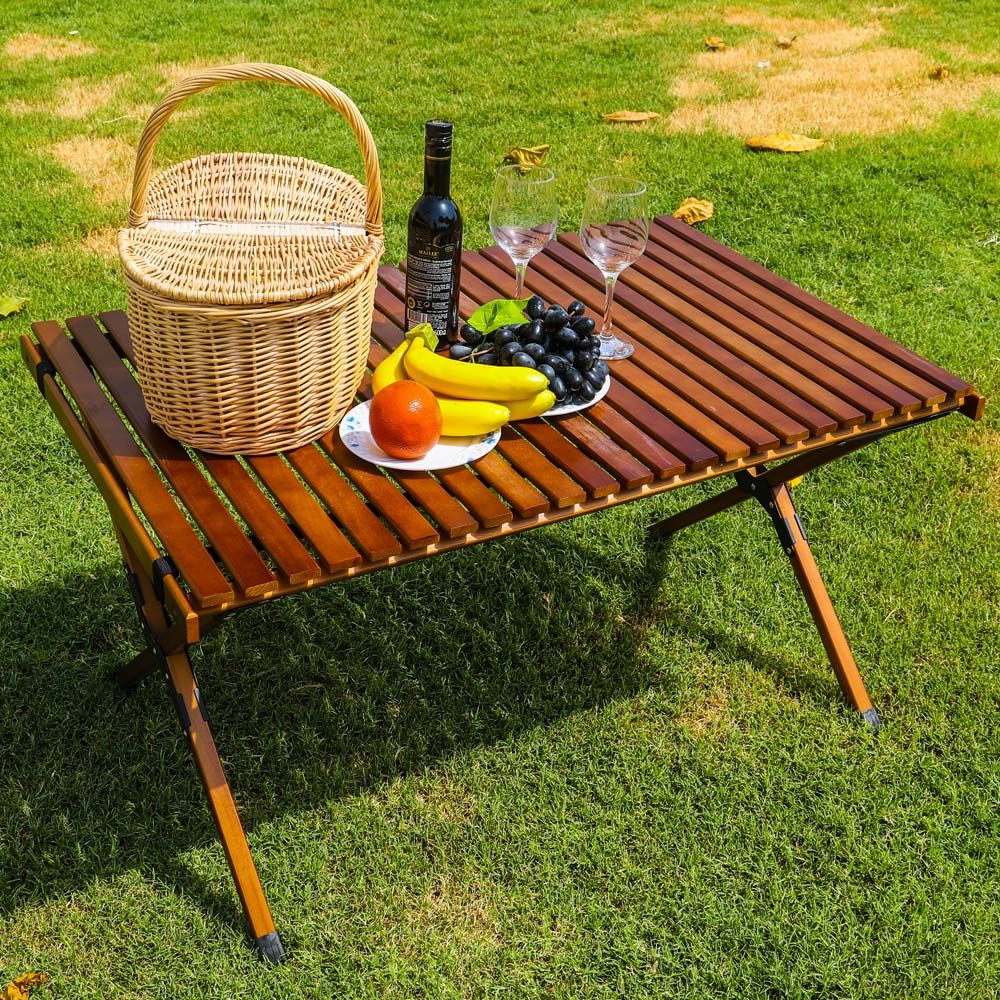 Portable picnic store table with chairs